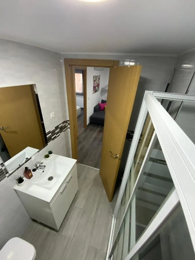 Reyna Apartamentos Málaga 0*,